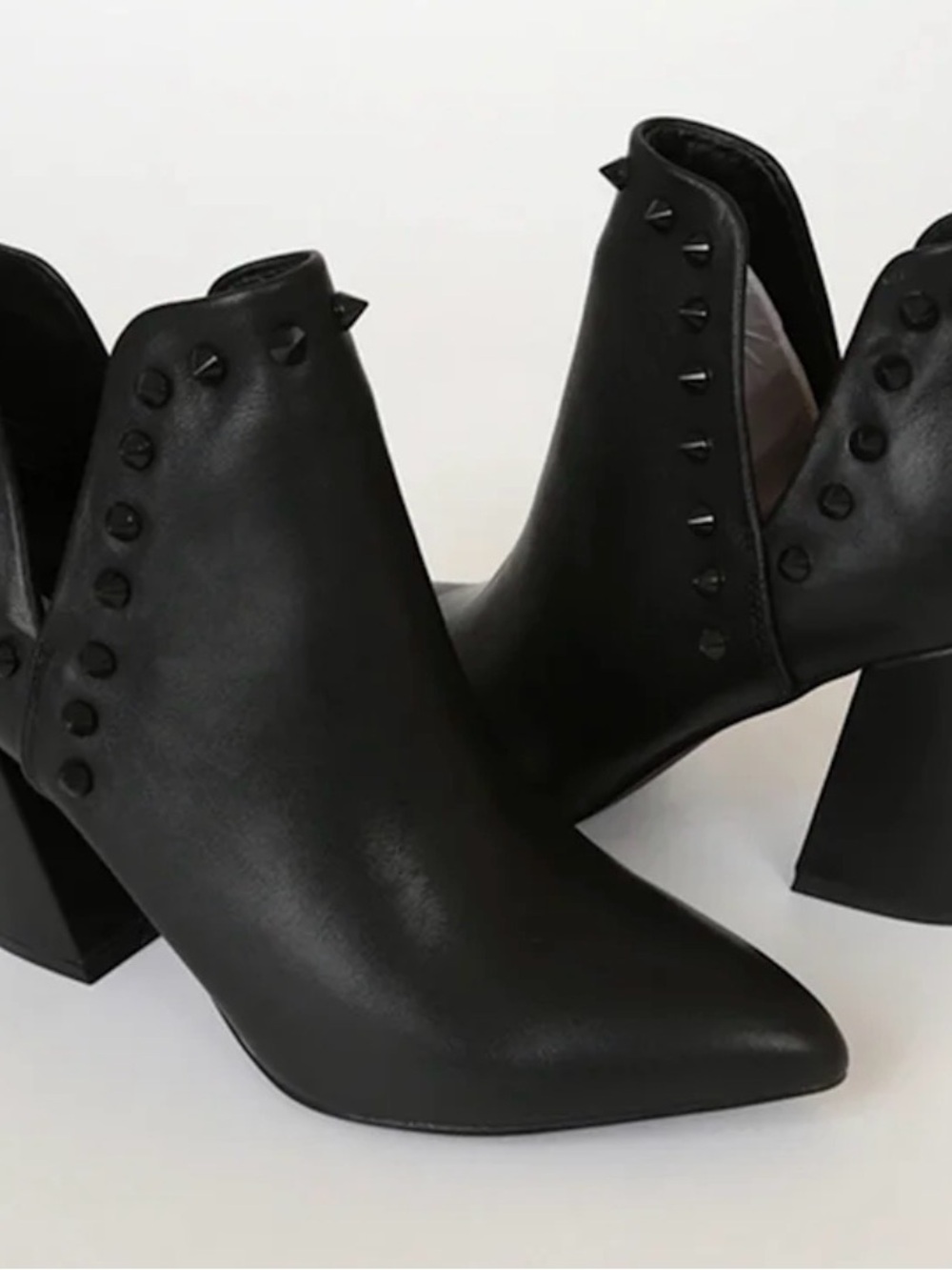 Steve Madden Gloria Black Leather Studded Ankle Boots Size 7.5